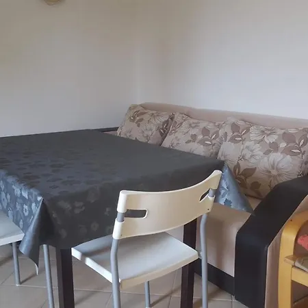 Apartment Апартамент Изгрев 4 Буджака *